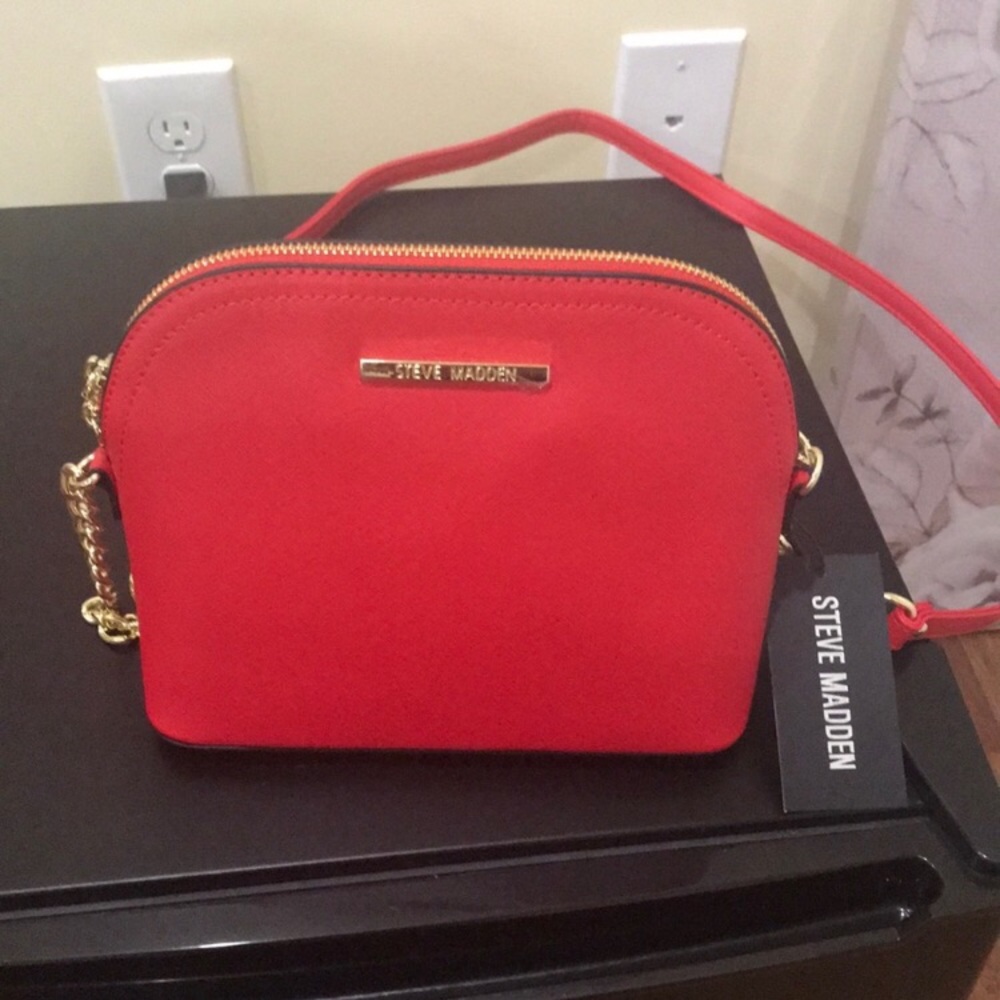 Steve Madden Dome Red Crossbody